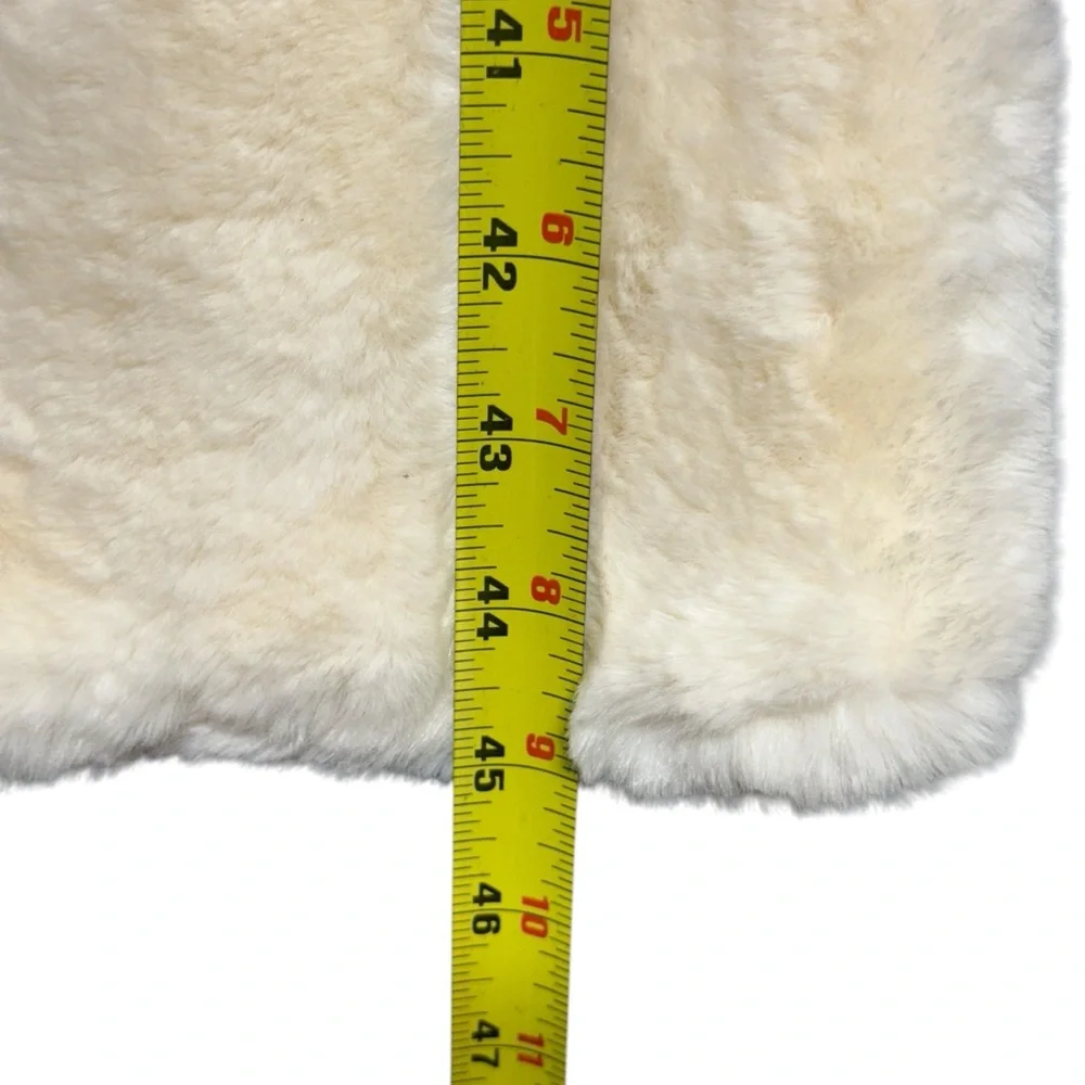 Apparis Bambi Faux Fur‎ Scarf Wrap Cream One Size NWT Vegan Super Soft Winter